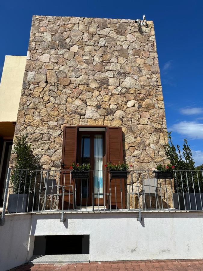B&B La casa al mare by The Square ospitalità diffusa Cannigione Exterior foto